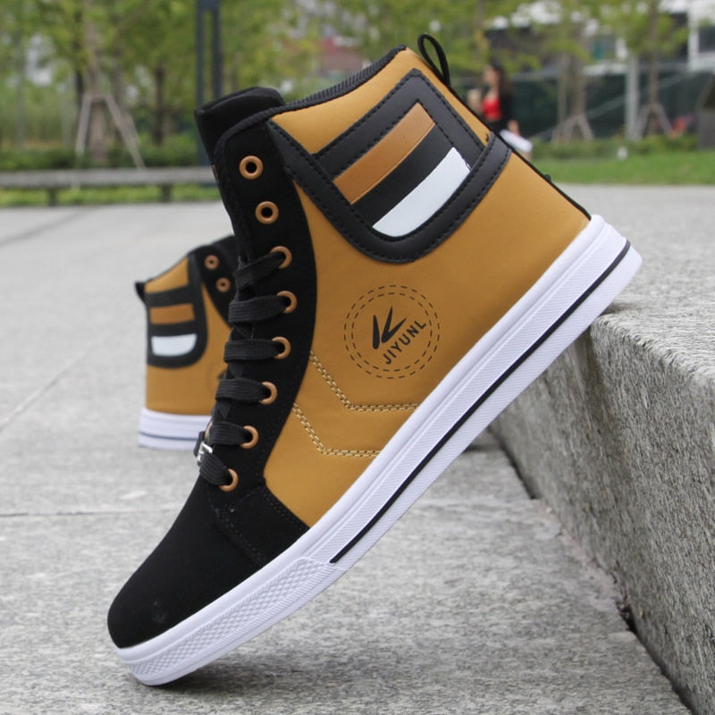 Mens Round Toe High Top Sneakers Casual Vulcanize Shoes Lace Up Skateboard Shoes Newest Style 3 Colors